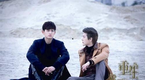 在娱乐圈吃瓜的小说男主,瓜田里的霸道总裁